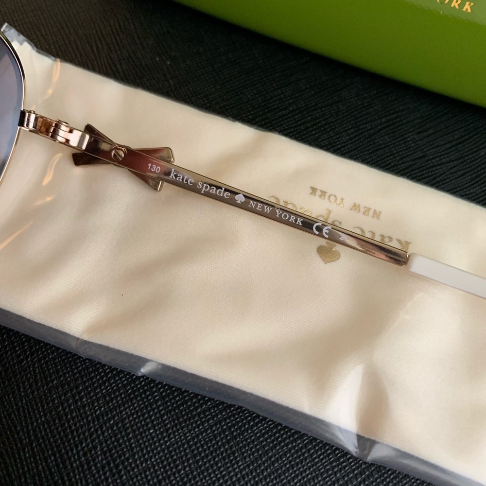 New kate spade sunglasses ♥️ - Picture 3 of 6